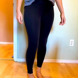 Victoria’s Secret Womens Black Leggings